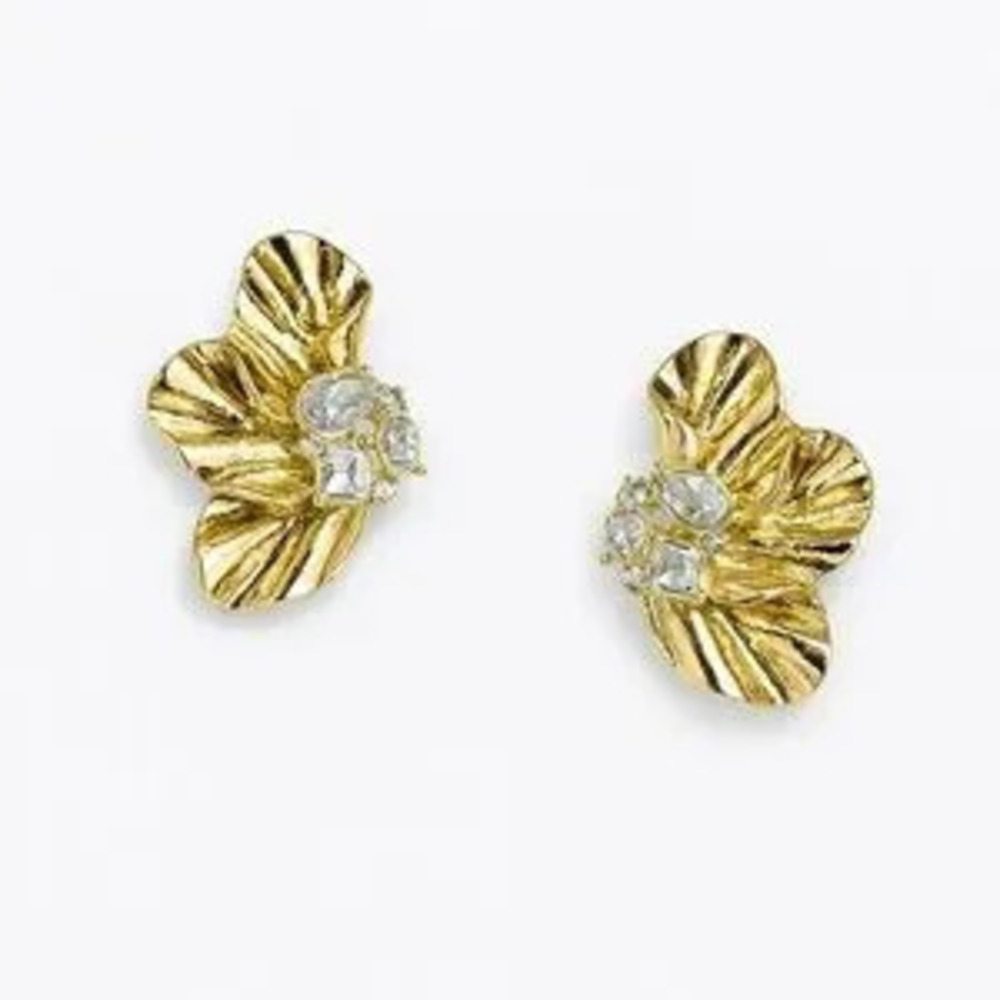 Elegant Gold Floral Design Earrings With Cubic Zirconia